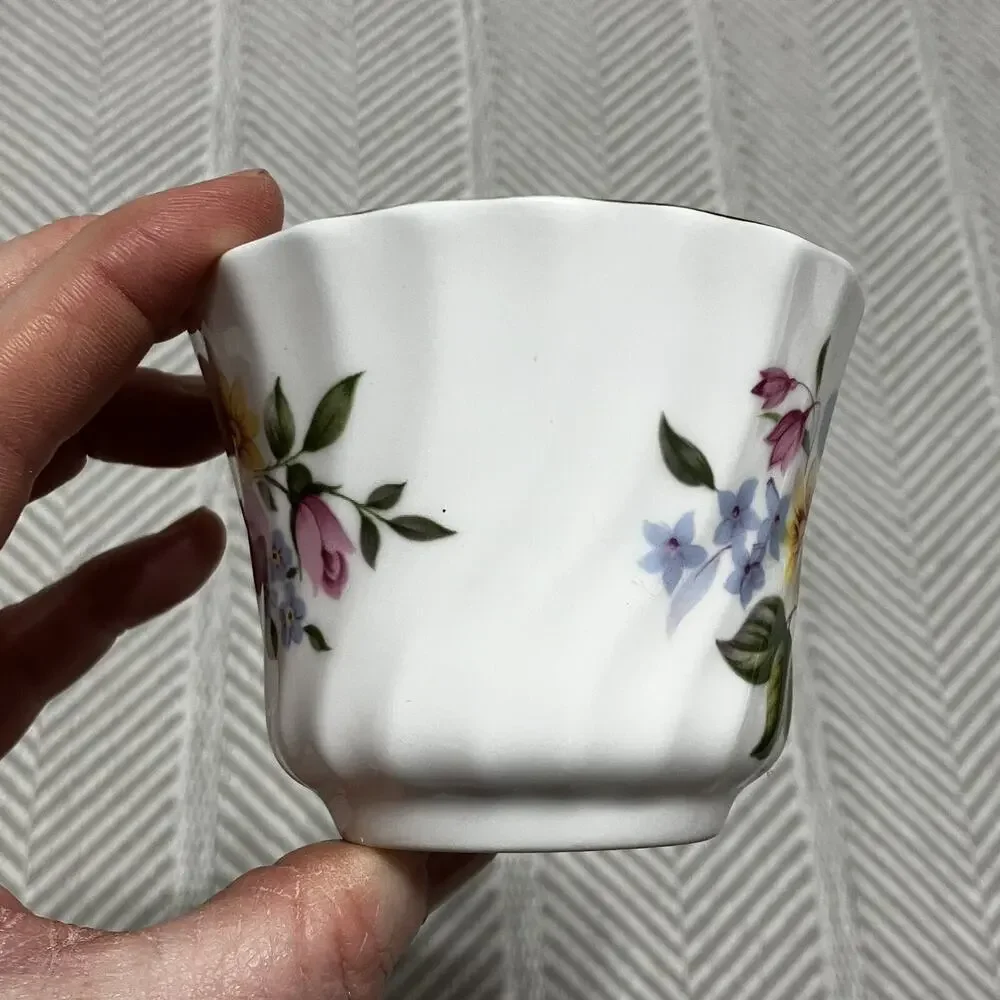 Royal Sutherland HM Fine Bone China Pink Rose Floral Teacup and Saucer Set